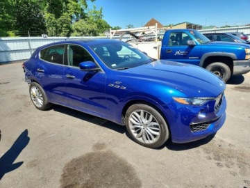 Maserati Levante 2022 Maserati Levante Base 2022 3.0 Benzyna 345KM, zdjęcie 4