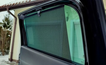 Peugeot 3008 II Crossover 1.6 THP 165KM 2016 Peugeot 3008 Filmik VIDEO Head UP Panorama Navi Kamera Cofania 1.6 165KM, zdjęcie 19