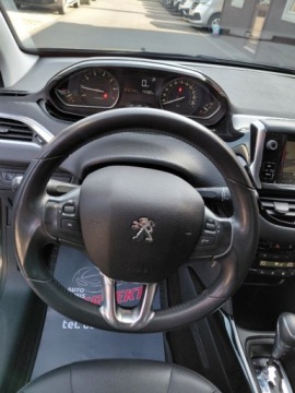 Peugeot 2008 I SUV Facelifting 1.2 PureTech 110KM 2019 Peugeot 2008 Automat Klimatronik Komputer Tempomat 1.2 Benzyna 110KM, zdjęcie 11