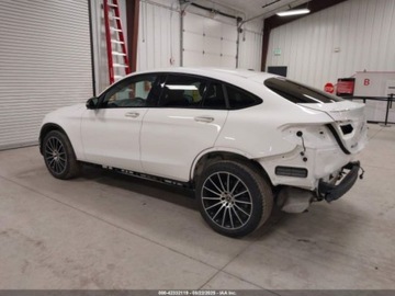 Mercedes GLC C253 2021 Mercedes-Benz GLC 300 4Matic Coupe 2021 2.0l 2.0 Benzyna 255KM, zdjęcie 3