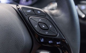 Toyota C-HR I Crossover Facelifting 1.8 Hybrid 122KM 2023 Toyota C-HR 1.8 Hybrid Style 1.8 Hybryda 122KM, zdjęcie 33