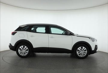 Peugeot 3008 II Crossover 1.2 PureTech 130KM 2017 Peugeot 3008 1.2 PureTech, Navi, Klima, zdjęcie 5