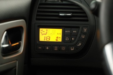 Citroen Grand C4 Picasso I 1.6 HDi FAP 112KM 2011 Citroen C4 Grand Picasso 1.6 HDi, Navi, Klima, zdjęcie 9