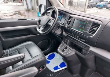 Peugeot Traveller Compact Elektryczny 50 kWh 136KM 2023 Peugeot Traveller Long Vip (75 kWh) 11kW RiA Spoticar Elektryczny 136KM, zdjęcie 10