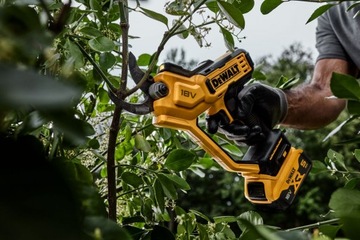 БЕСПРОВОДНЫЕ САДОВЫЕ ГРУЗОВИКИ 18V XR 0*