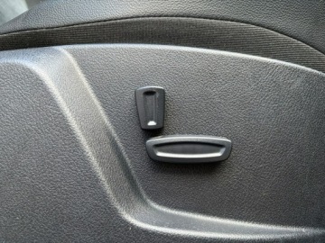 Ford S-Max I Van Facelifting 1.6 EcoBoost 160KM 2014 Ford S-Max 1.6 T 160 KM Titanium Alcantara Xenony, zdjęcie 16