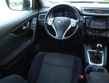 Nissan Qashqai II Crossover 1.2 DIG-T 115KM 2015 Nissan Qashqai 1.2 DIG-T, Navi, Klima, zdjęcie 6