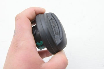 ZÁCPA  PLNĚNÍ PALIVA AUDI A4 A5 A6 VW SEAT SKODA 3C0201553E