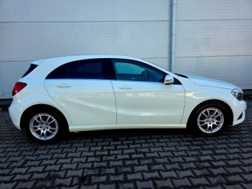 Mercedes Klasa A W176 Hatchback 5d Facelifting 180 122KM 2015 Mercedes A180 Aklasa 1,6 122KM 2Style Xenon, zdjęcie 22