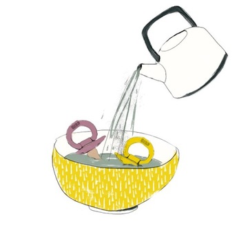 BIBS HEVEA M (6+) РОЗОВАЯ СОСУТОЧНАЯ соска