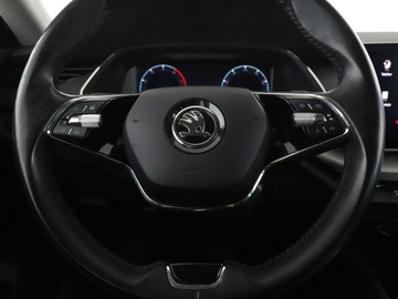 Skoda Octavia III Kombi Facelifting 2.0 TDI 150KM 2020 Škoda Octavia Skoda Octavia Ambition automat, zdjęcie 20