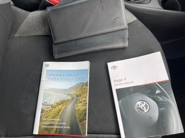 Toyota Aygo X 1.1 VVT-i 72KM 2022 Toyota Aygo X Klimatyzacja Tempomat aktywny LPG, zdjęcie 10