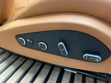 FERRARI CALIFORNIA T SEDADLA SEDAČKY PŘEDNÍ