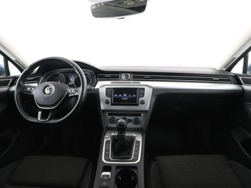 Volkswagen Passat B8 Variant 1.4 TSI ACT 150KM 2015 Volkswagen Passat panorama klima auto grzane, zdjęcie 14