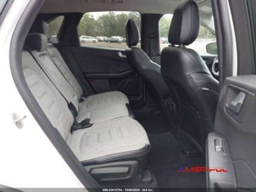 Ford Kuga III 2023 Ford Kuga 2023 r., 2,0L PLATINIUM 2.0 Benzyna 250KM, zdjęcie 10