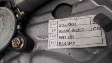 82480-26050 MECHANIZMUS OKNO PRAVÝ PŘEDNÍ SANTA FE I 2.4
