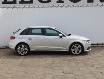 Audi A3 8V Hatchback 3d 2.0 TDI 150KM 2013 Audi A3 2.0 TDI, Klima, Klimatronic, Tempomat, zdjęcie 5