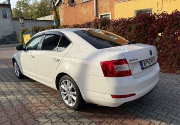 Skoda Octavia III Liftback 1.6 TDI 110KM 2016 Skoda Octavia Skoda Octavia 1.6 TDI Edition 1.6 Diesel 110KM, zdjęcie 3