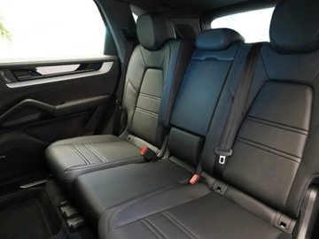 Porsche Cayenne III SUV Plug-In Facelifting 3.0 470KM 2025 PORSCHE Cayenne E-Hybrid Suv 3.0 (470KM) 2025, zdjęcie 11