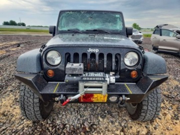 Jeep Wrangler III Unlimited Facelifting 3.6 V6 286KM 2013 Jeep Wrangler Rubicon, 3.6L, po gradobiciu 3.6 Benzyna 287KM, zdjęcie 1