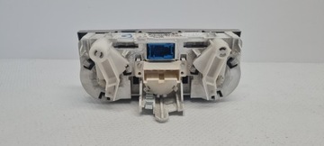 Панель дефлектора кондиционера Opel Corsa E 466119570