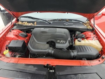 Dodge Challenger III 2015 Dodge Challenger 2015 DODGE CHALLENGER SXT 3.6 Benzyna 305KM, zdjęcie 11