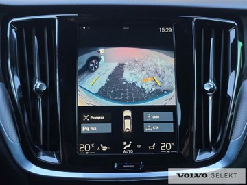 Volvo V60 II  Kombi 2.0 D4 190KM 2020 Volvo V60 Salon PL R-Design D4 190KM Aut LED BLIS, zdjęcie 23
