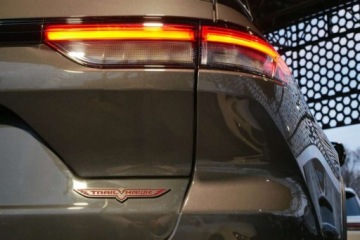 Jeep Grand Cherokee IV 2022 Jeep Grand Cherokee Trailhawk Panorama Alcantara Wentylacja Pneumat 2Zone, zdjęcie 31