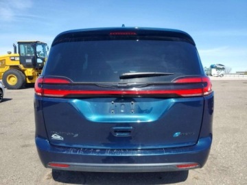 Chrysler Pacifica II 3.6 V6 Hybrid 264KM 2022 Chrysler Pacifica CHRYSLER PACIFICA HYBRID TOURING L 3.6 Hybryda 264KM, zdjęcie 4