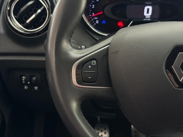 Renault Captur I Crossover ENERGY dCi  90KM 2016 Renault Captur Helly Hansen / Klimatyzacja / Czujn, zdjęcie 20