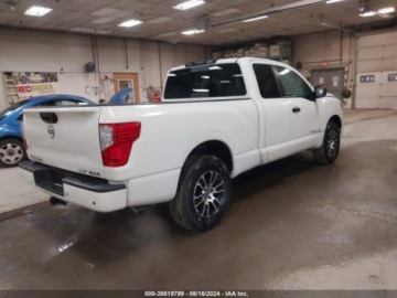 Nissan Titan 2024 Nissan Titan 2024r., 4x4, 5.6L 5.6 Benzyna 400KM, zdjęcie 3