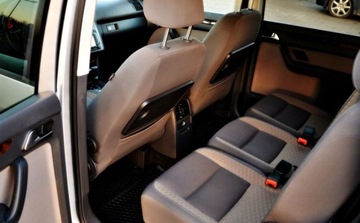 Volkswagen Touran II 2.0 TDI 170KM 2010 Volkswagen Touran Cross Ksenon Szyberdach 7-osobowe Nowy rozrzad, 2.0, zdjęcie 9
