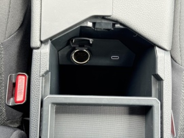 Toyota C-HR II SUV 1.8 Hybrid 140KM 2024 Toyota C-HR 1.8 Hybrid Comfort 1.8 Hybrid Comfort, zdjęcie 21