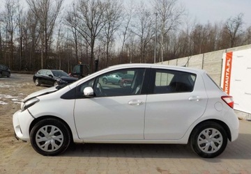 Toyota Yaris III Hatchback 5d Facelifting 2017 1.0 VVT-i 72KM 2020 Toyota Yaris Okazja Benzyna 72KM, zdjęcie 11