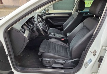 Volkswagen Passat B8 Variant 2.0 TDI BlueMotion SCR 190KM 2016 Volkswagen Passat R-Line 190KM LED Xenon Kamera Alcantara Navi Pod .Fotele, zdjęcie 13