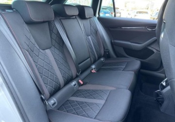 Skoda Octavia IV Kombi 2.0 TDI SCR 200KM 2021 Skoda Octavia RS 2.0TDI 4x4 200KM DSG Matrix Webasto Canton Virtual Kessy, zdjęcie 13