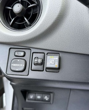 Toyota Yaris III Hatchback 5d Facelifting 2017 1.0 VVT-i 72KM 2020 Toyota Yaris z Instalacja Gazowa, salon Polska, FV-VAT 23, 1 rej. 2021r.Gw, zdjęcie 6