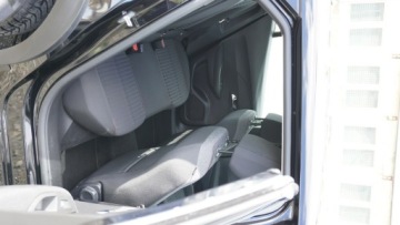 Peugeot 2008 II SUV 1.2 PureTech 100KM 2021 Peugeot 2008 2021 Rok Bogate wyposażenie, zdjęcie 22