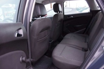 Opel Astra J Sports Tourer Facelifting 1.7 CDTI ECOTEC 110KM 2013 Opel Astra 1.7 Diesel 110 K. Klimatyzaqcja, Tempomat, LED, GWARANCJA 1.7, zdjęcie 20