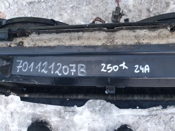 CHLADIČ VODY VENTILÁTOR VW T4 2.4 DIESEL 701121207B