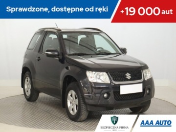 Suzuki Grand Vitara II 2011 Suzuki Grand Vitara 1.6 i, Salon Polska