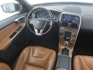 Volvo XC60 I SUV Facelifting 2.4 D5 215KM 2015 Volvo XC60 D5, Salon Polska, 211 KM, 4X4, zdjęcie 6