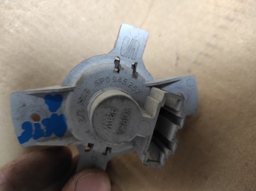 Oprawa żarówki lampy tylnej altea toldeo SEAT OE 5P0 945 257