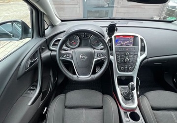 Opel Astra J Sports Tourer Facelifting 2.0 BiTurbo CDTI 195KM 2014 Opel Astra 2.0Biturbo 194KM Sport Xenon Led Navi Kamera Stan Bdb OPLACONY, zdjęcie 17
