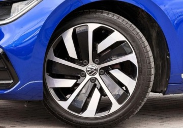 Volkswagen Arteon Fastback Facelifting 2.0 TDI 200KM 2023 Volkswagen Arteon 2024 Hak Dynamic Light Kamera Easy Open Masaz Salo, zdjęcie 6