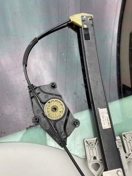 AUDI A4 B8 MECHANIZMUS OKNO PRAVÝ ZADNÍ SKLO (OKNO) SEDAN