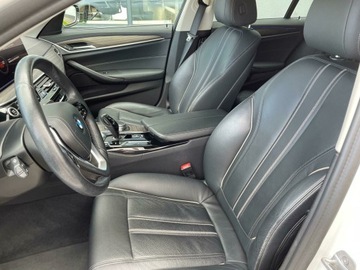 BMW Seria 5 G30-G31 Touring Facelifting 3.0 530d 286KM 2021 BMW 530 BMW 530d xdrive 286KM, zdjęcie 10