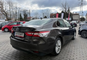Toyota Camry IX Sedan 2.5 Hybrid Dynamic Force 218KM 2019 Toyota Camry Salon Polska, Serwis ASO, Gwarancja,1 rej III 2020r. 2.5 218KM, zdjęcie 27
