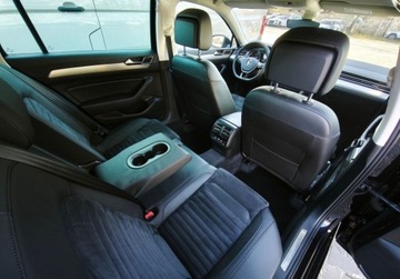 Volkswagen Passat B8 Variant 2.0 TDI BlueMotion SCR 150KM 2018 Volkswagen Passat Highline Pakiety, ACC, Kamera, GPS, ergoComfort, TOP LE, zdjęcie 17