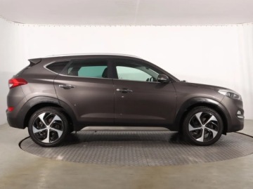Hyundai Tucson III SUV 1.7 CRDi 141KM 2017 Hyundai Tucson 1.7 CRDi, Automat, Navi, Klima, zdjęcie 5